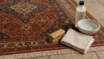 Orientteppiche und empfindliche Naturfasern: Teppichreiniger-schonende Methoden